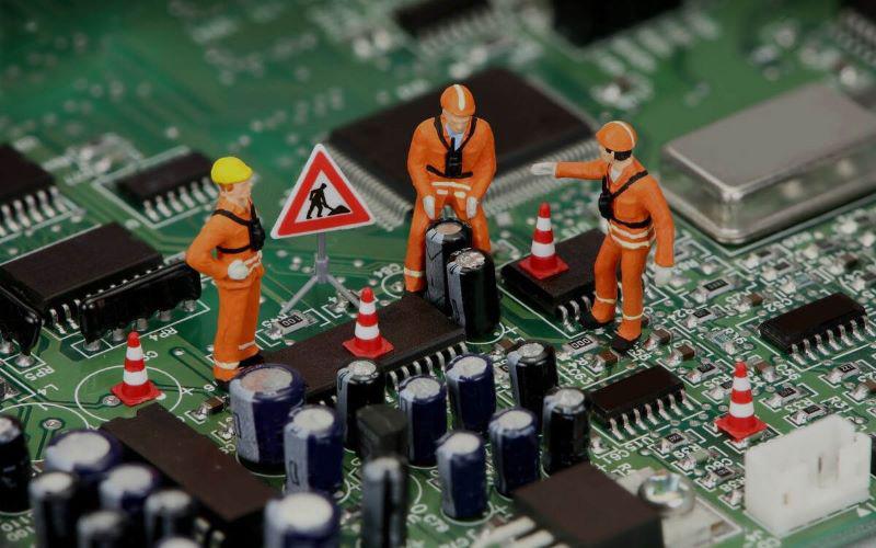 Manutenção Preventiva de Nobreaks Manutenção Preventiva de Nobreaks